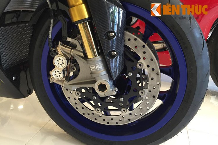 Sieu moto R1M dau tien tai Viet Nam co gia gan 900 trieu-Hinh-13